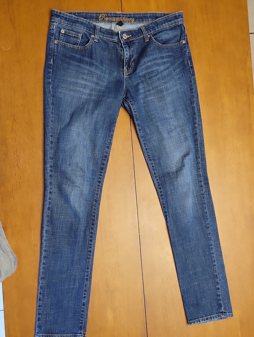 GAP Size 12/31L Vintage Women's Skinny Jeans in Dark Blue Wash